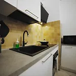 Sweet Refuge דירה